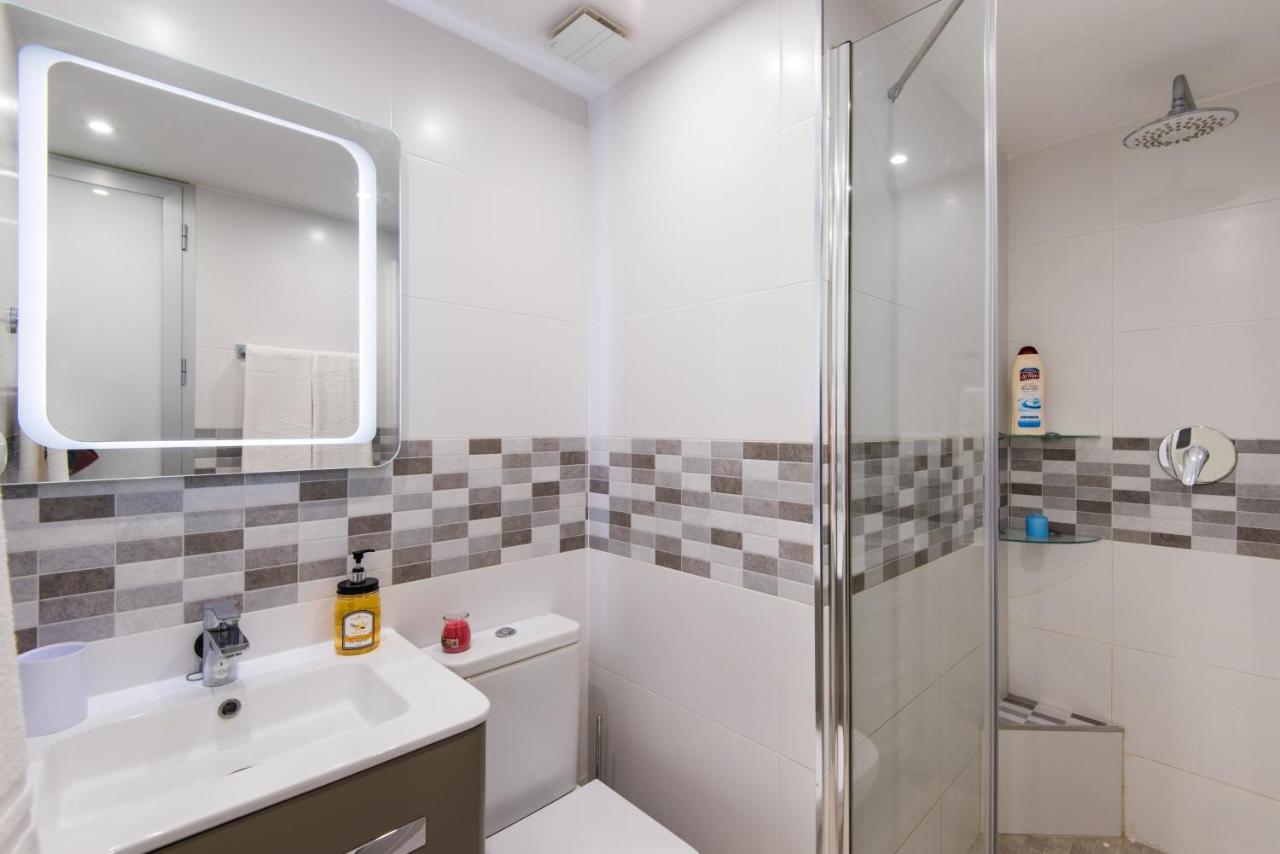Apartament Front Apartment-1st Line Marbella